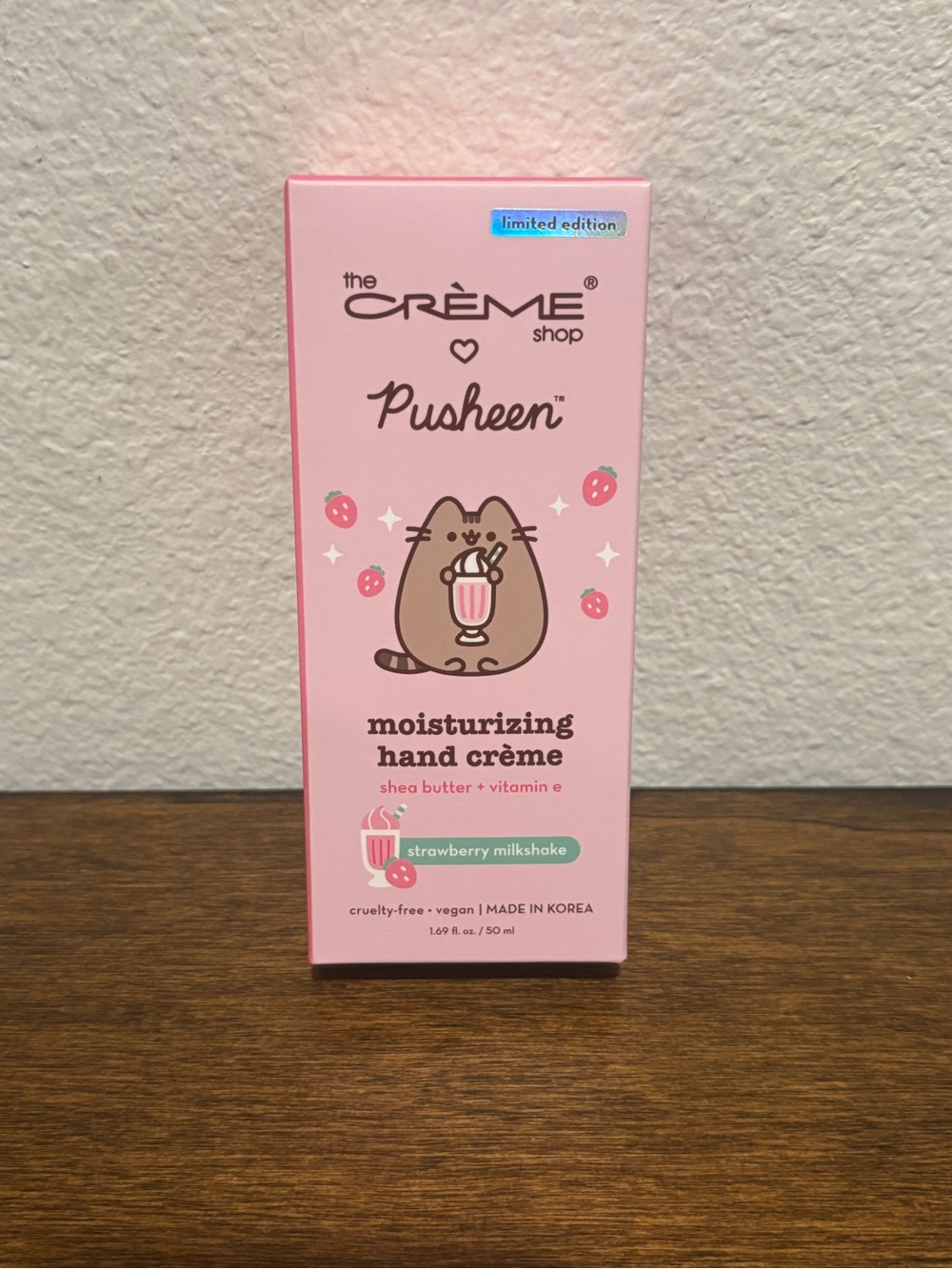 The Crème Shop Pusheen Moisturizing Hand Crème - Pink